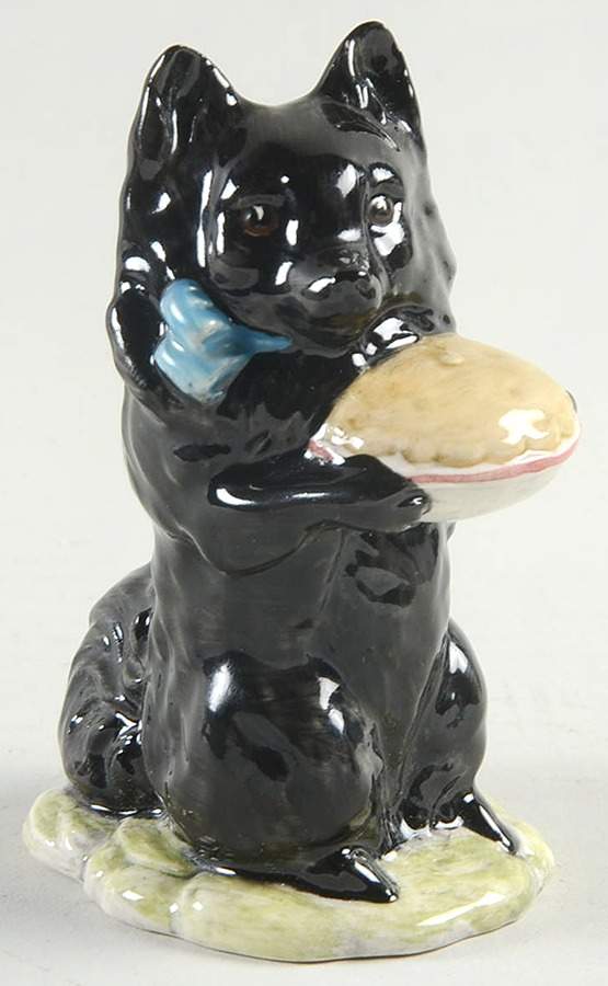 Beatrix Potter Backstamp 3 Duchess-Holding Pie - Boxed by Royal Doulton-1