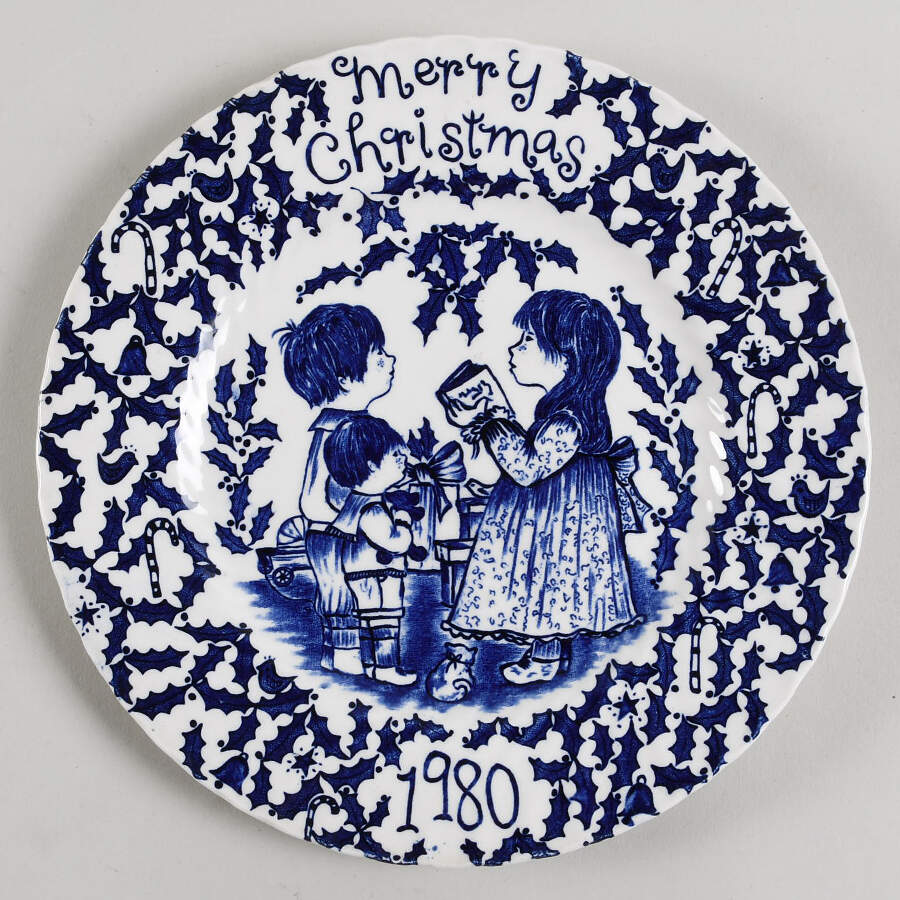Royal Crownford Christmas Plates 1980-Blue - No Box by Royal Crownford-1
