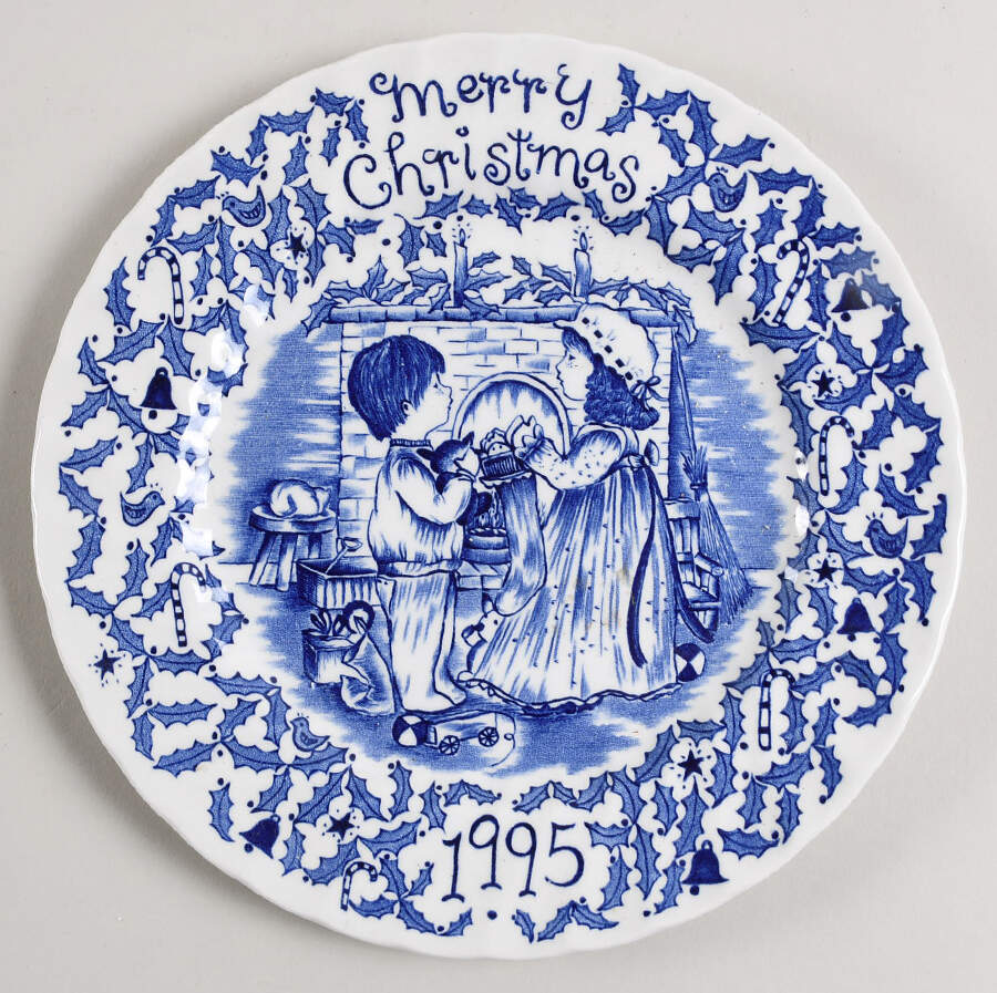 Royal Crownford Christmas Plates 1995-Blue - No Box by Royal Crownford-1