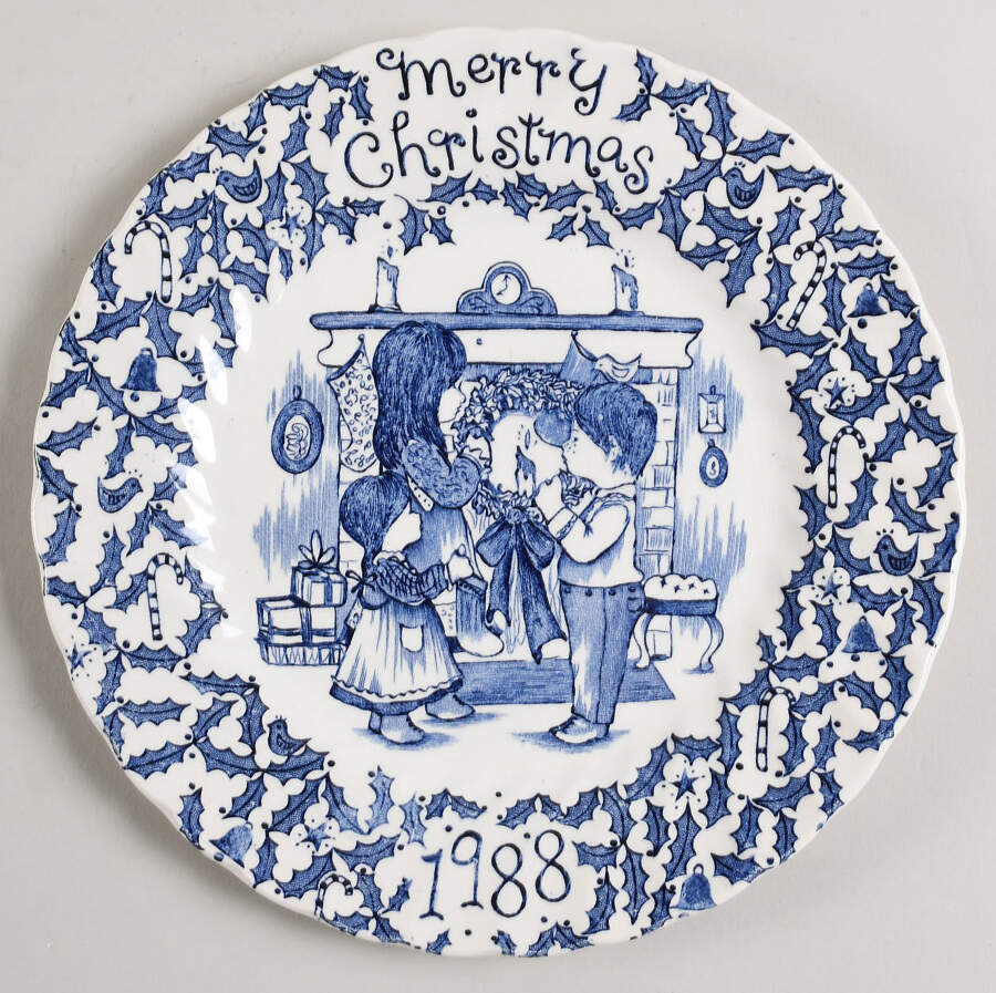 Royal Crownford Christmas Plates 1988-Blue - No Box by Royal Crownford-1