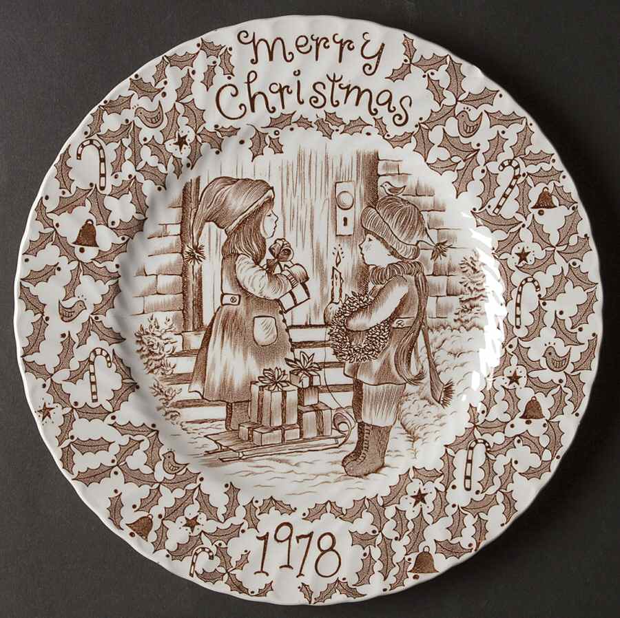 Royal Crownford Christmas Plates 1978-Brown - No Box by Royal Crownford-1