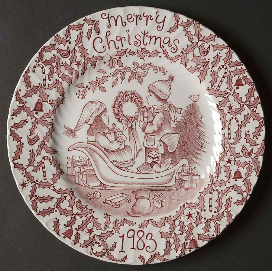 Royal Crownford Christmas Plates 1983-Red - No Box by Royal Crownford-1