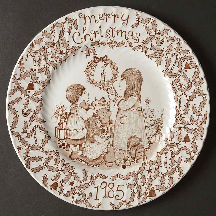 Royal Crownford Christmas Plates 1985-Brown - No Box by Royal Crownford-1