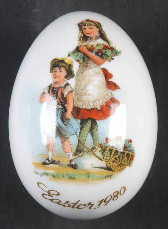 Easter Egg-Annual Children With Roses - Boxed by Royal Bayreuth-1