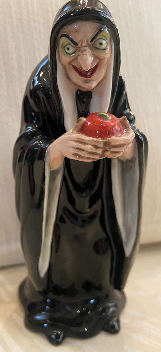 Disney Villains The Witch - Boxed by Royal Doulton-1