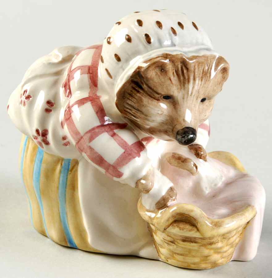 Beatrix Potter Backstamp 8 Mrs Tiggy Winkle Washing - Boxed by Royal Doulton-1