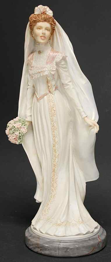 Classique Collection-Figurines To Love & To Cherish - No Box by Royal Doulton-1