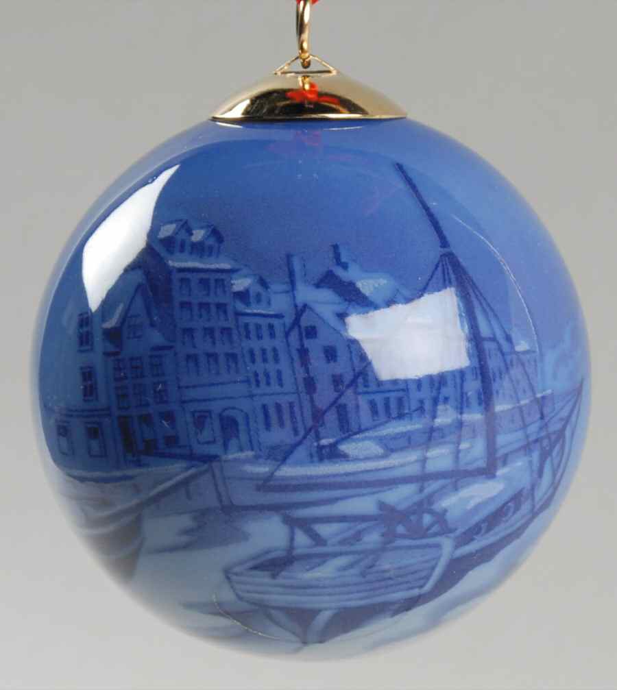 Christmas Ball Ornament Christmas In Nyhavn - Boxed by Royal Copenhagen-1