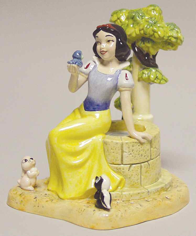 Snow White & the Seven Dwarfs The Fairest One Of All - No Box by Royal Doulton-1