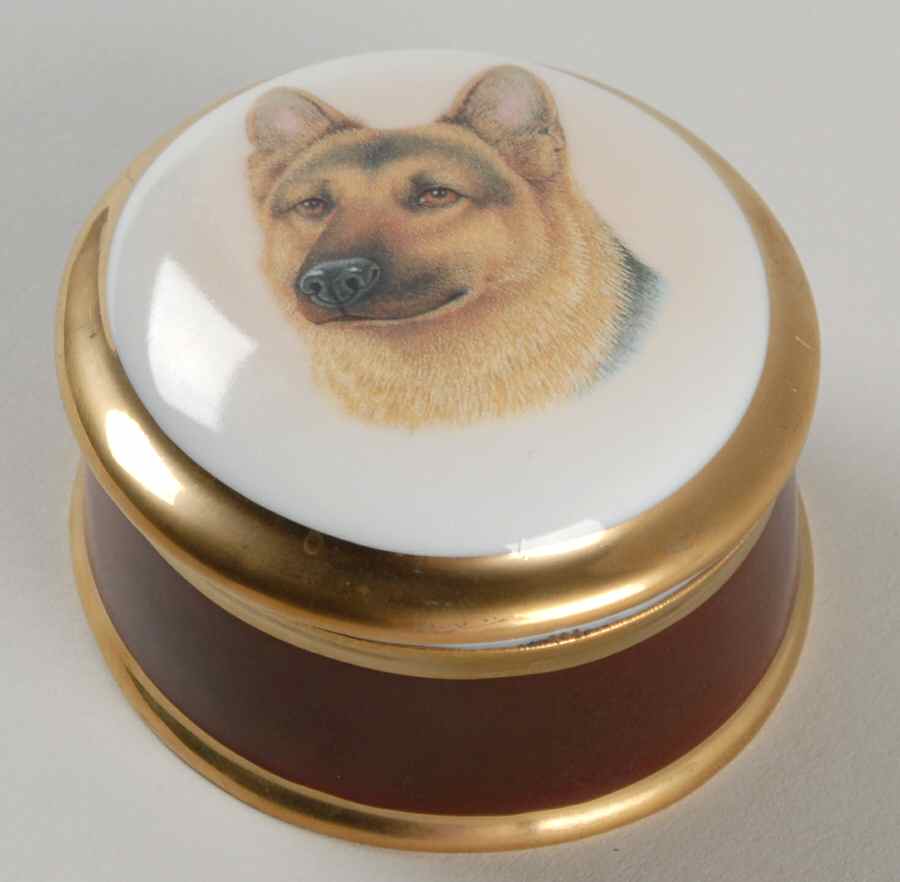 Royale Stratford Figurine German Shepherd-Box - No Box by Royale Stratford-1