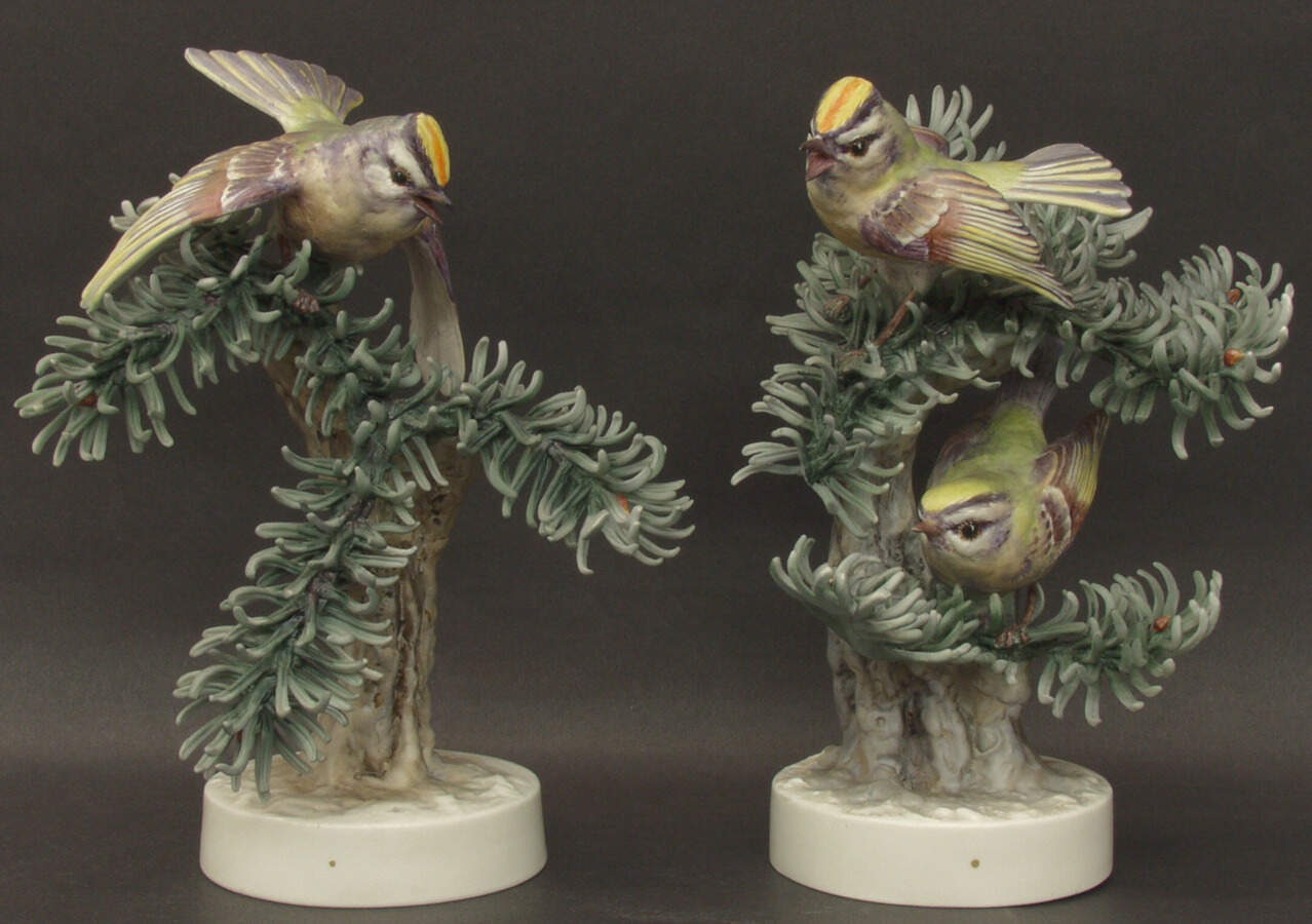 Doughty American Birds Golden Crowned Kinglets & Noble Pine Pai - Boxed by Royal Worcester-1