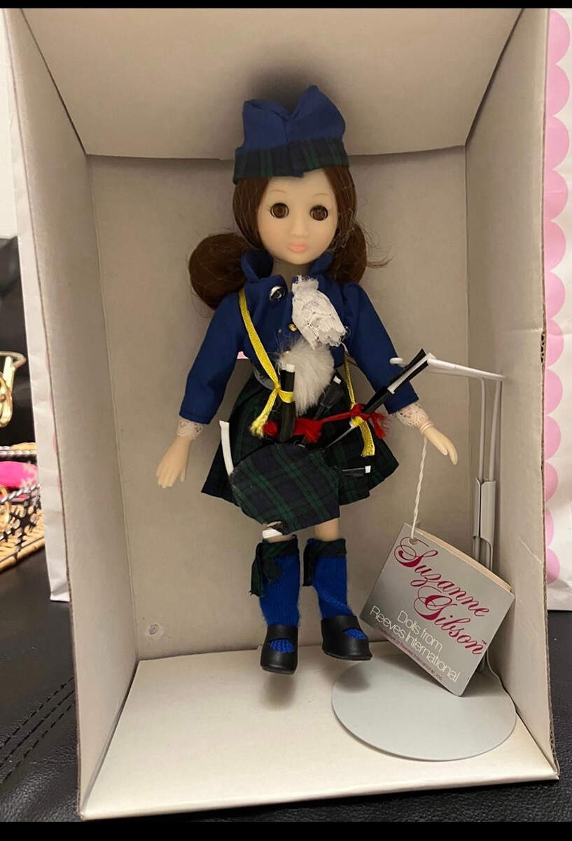 Suzanne Gibson Dolls Scotland - No Box by Reeves International-1