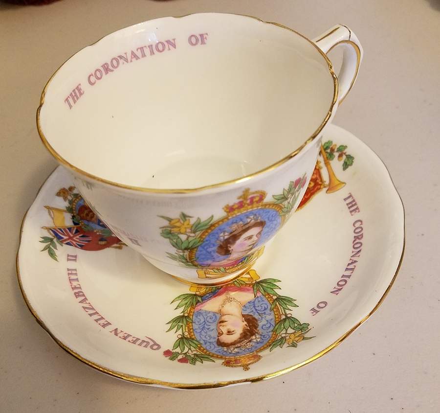 Royalty Commemorative Events Elizabeth Ii Coronation Cup & Saucer - No Box by Royal Stafford-1