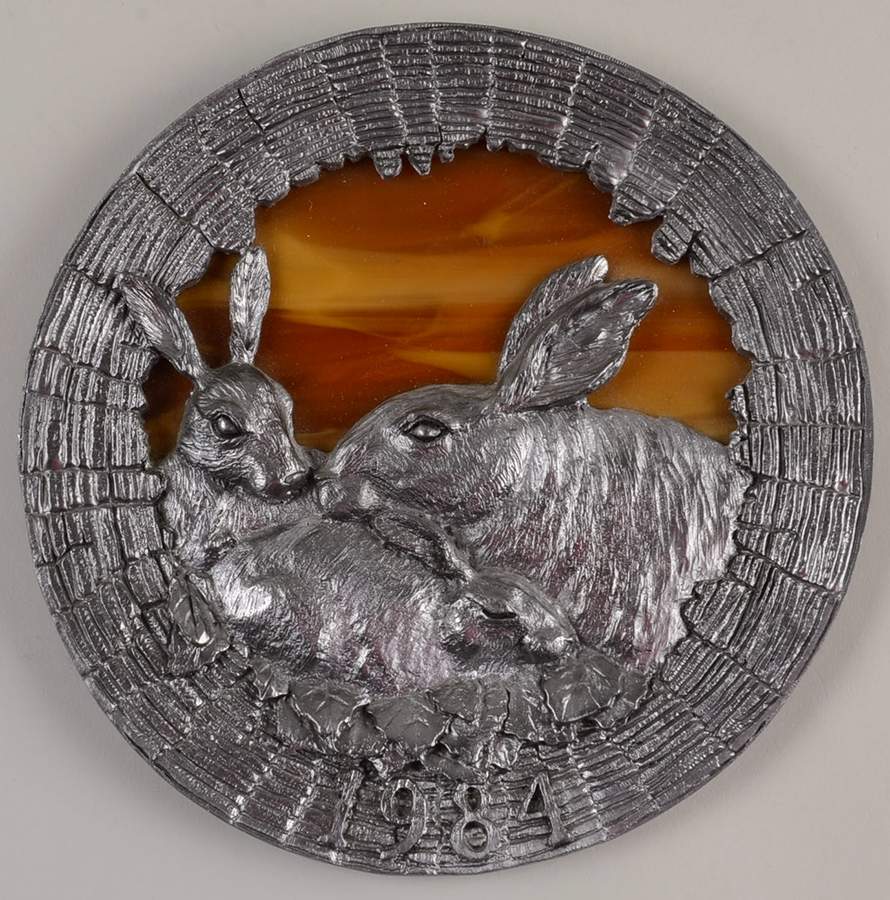 MOTHER'S DAY PEWTER PLATES Rabbit & 2 Bunnies -Annual - No Box Nb1984 by Ricker Bartlett Casting Studio-1
