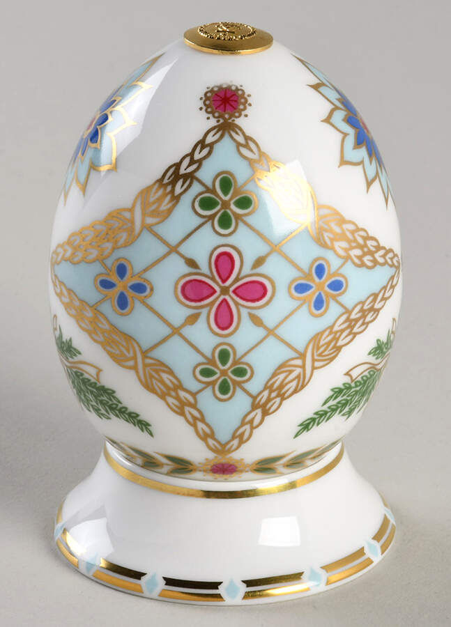 Eggs of the World Russian Egg - No Box by Royal Crown Derby-1