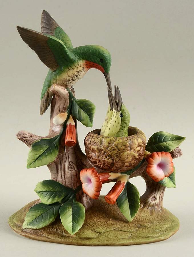 Sadek Bird Figurines Ruby Throated Hummingbird-Baby Birds - No Box119b by Sadek-1