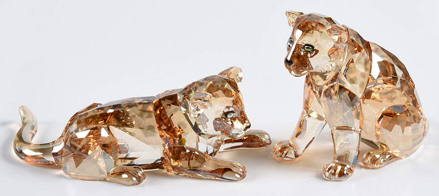 Collectors Society Figurines 2019 Amur Leopard Cubs - No Box by Swarovski-1