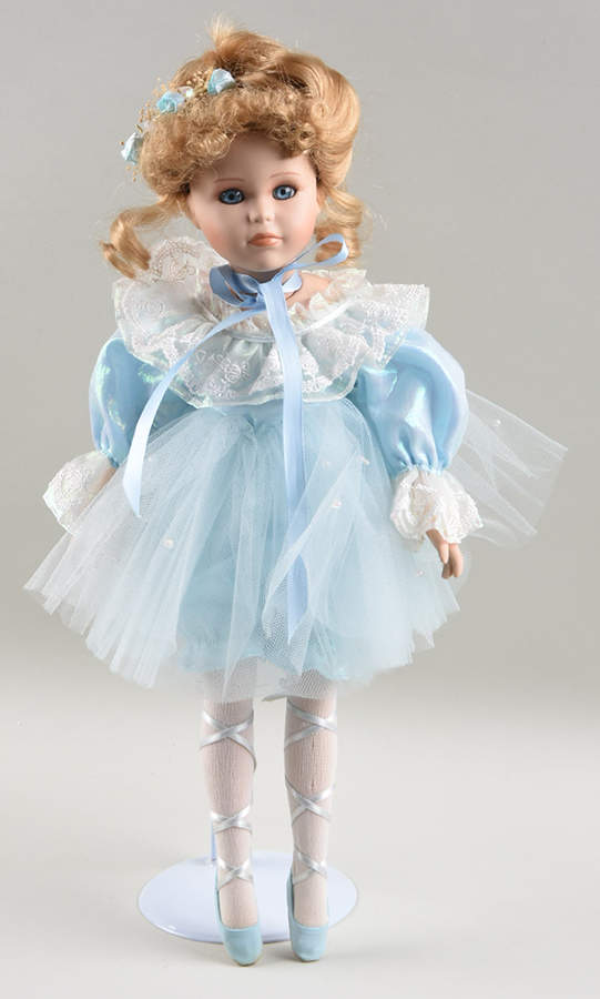 Connoisseur Doll Collection Natalya - Boxed by Seymour Mann-1