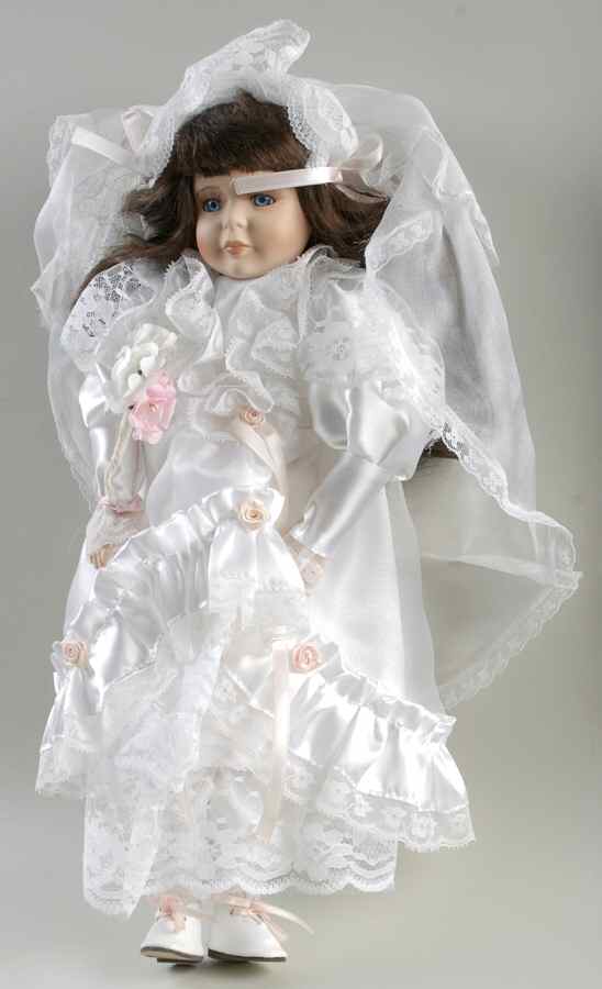 Connoisseur Doll Collection Betty-Bride - No Box by Seymour Mann-1