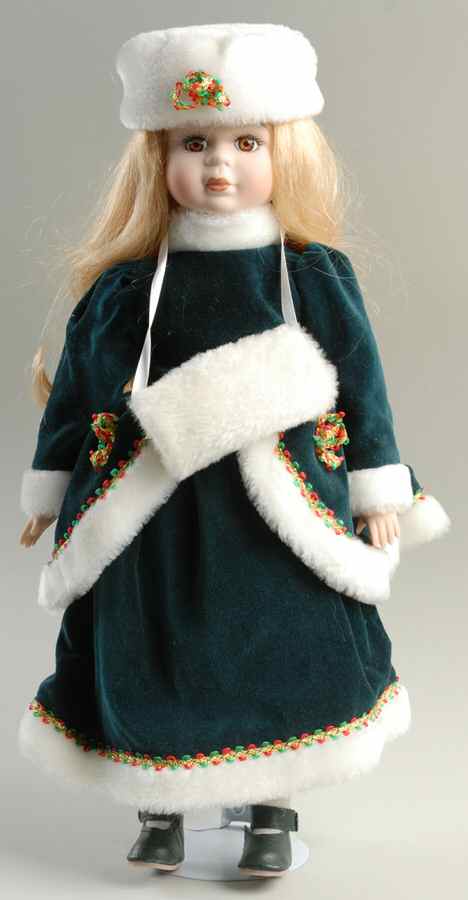 Connoisseur Doll Collection Donna - Boxed by Seymour Mann-1