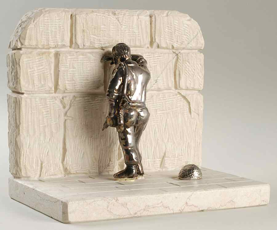 Sam Philipe Figurines Solider At The Wall - No Box by Sam Philipe Gallery-1