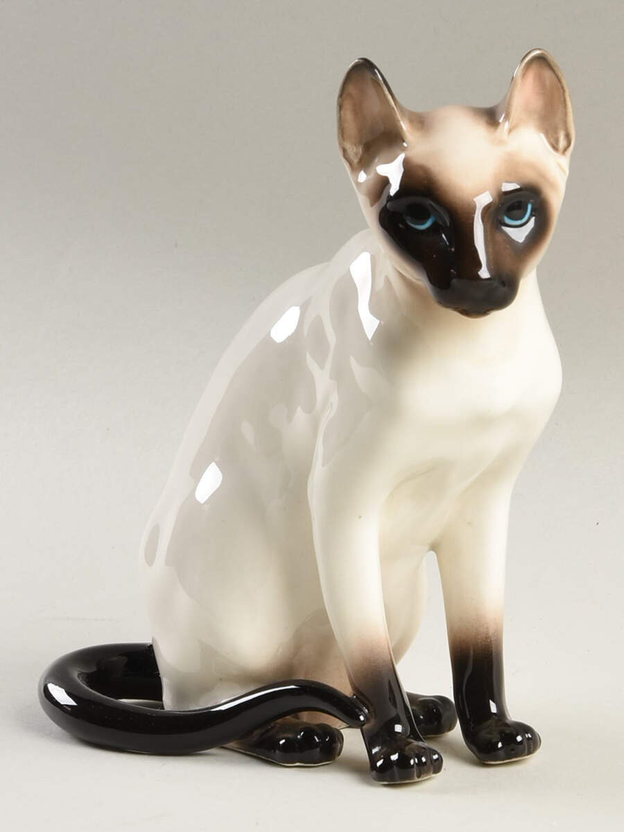 Shafford Figurines Siamese Cat - No Box by Shafford-1