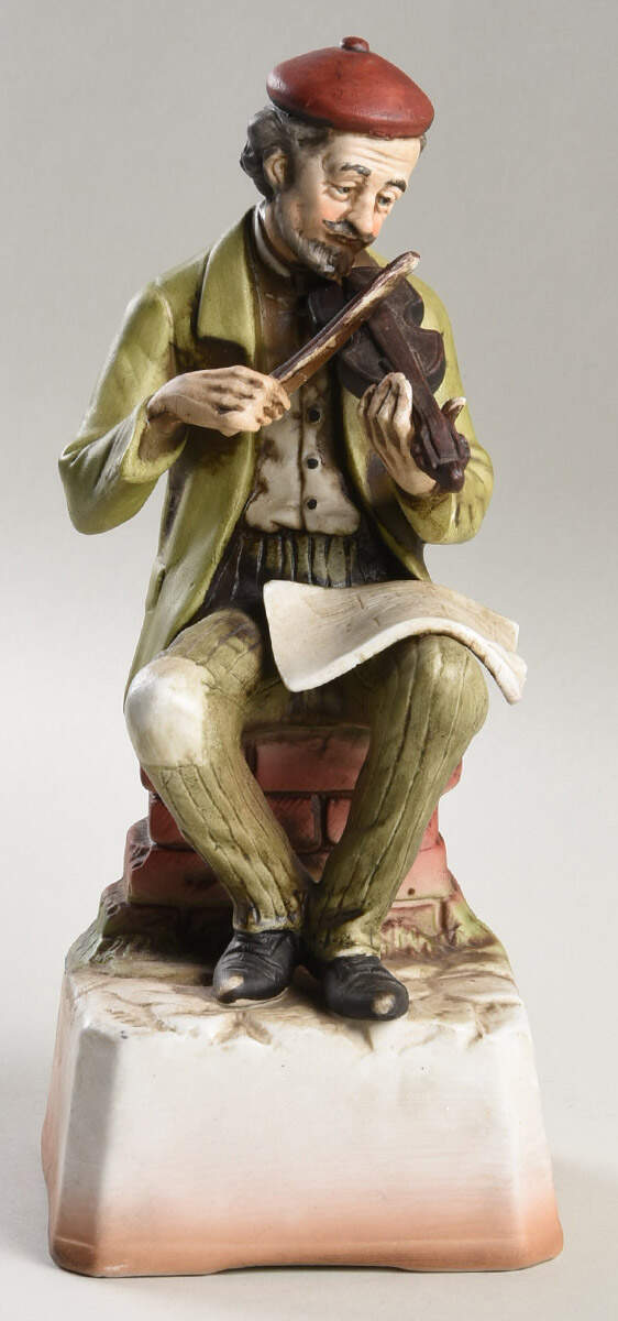 Shafford Figurines Violin Player-Musical - No Box by Shafford-1