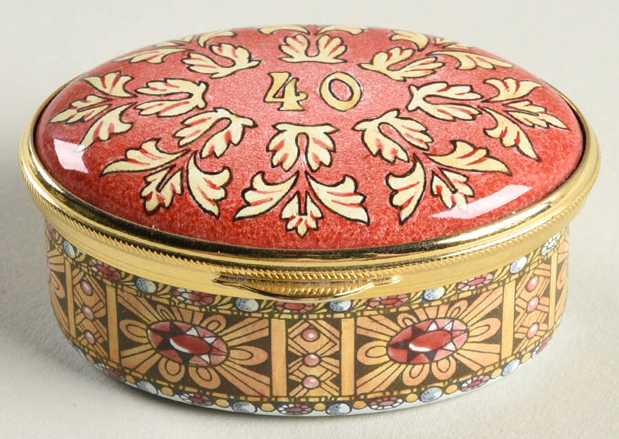 Connoisseurs Number 40-Oval, Red Design - No Box by Staffordshire Enamels-1