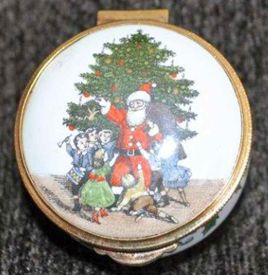 Connoisseurs Santa W/ Children - Boxed by Staffordshire Enamels-1