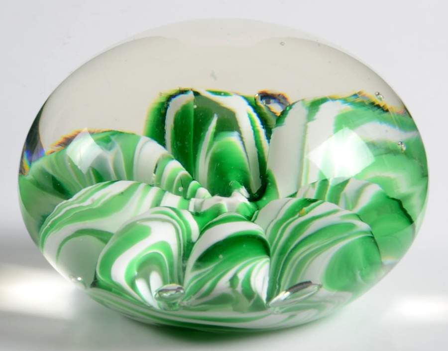 Paperweight Green&White Crimped Paperweigh - No Box by St. Clair Crystal-1