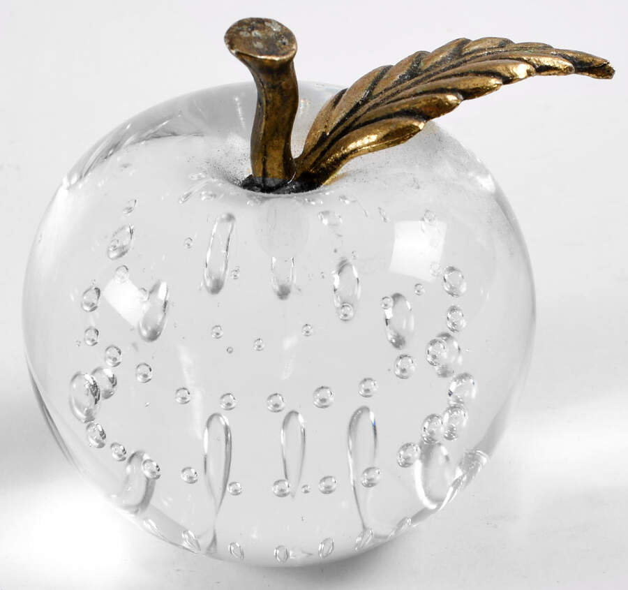Art Glass Apple - No Box by Silvestri-1