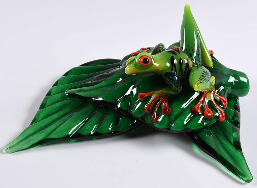 Glass Figurines Frog On Leaves - No Box by Stuart Abelman Art Glass-1