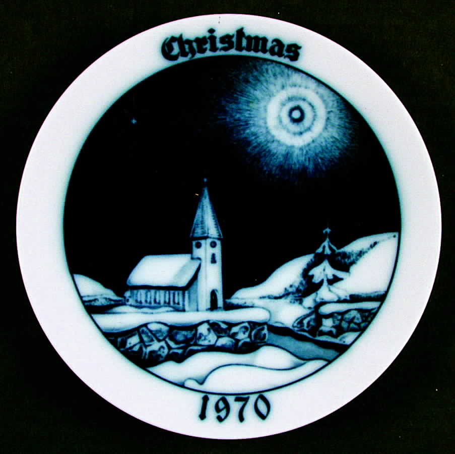 Christmas Plate Church - No Box by Tirschenreuth-1