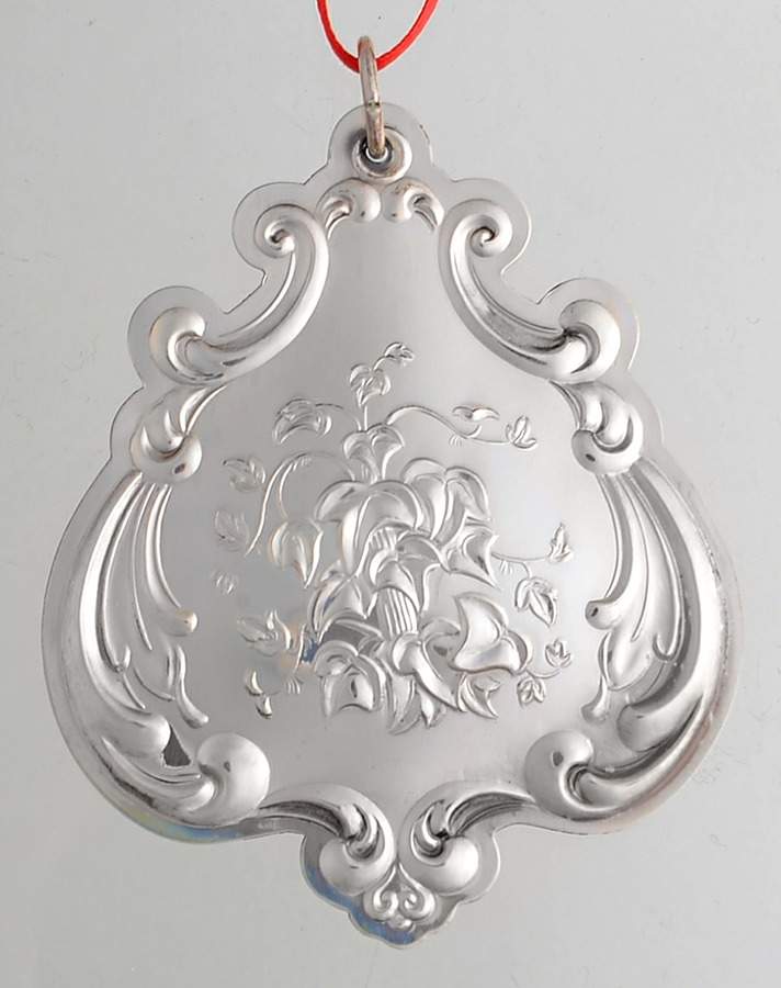 Flowers of Christmas Medallion Christmas Ivy - Boxed by Towle Silver-1