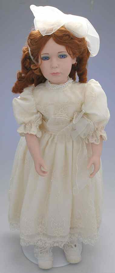 Treasures Forever Gloria - With Box by Tuss Inc.-1