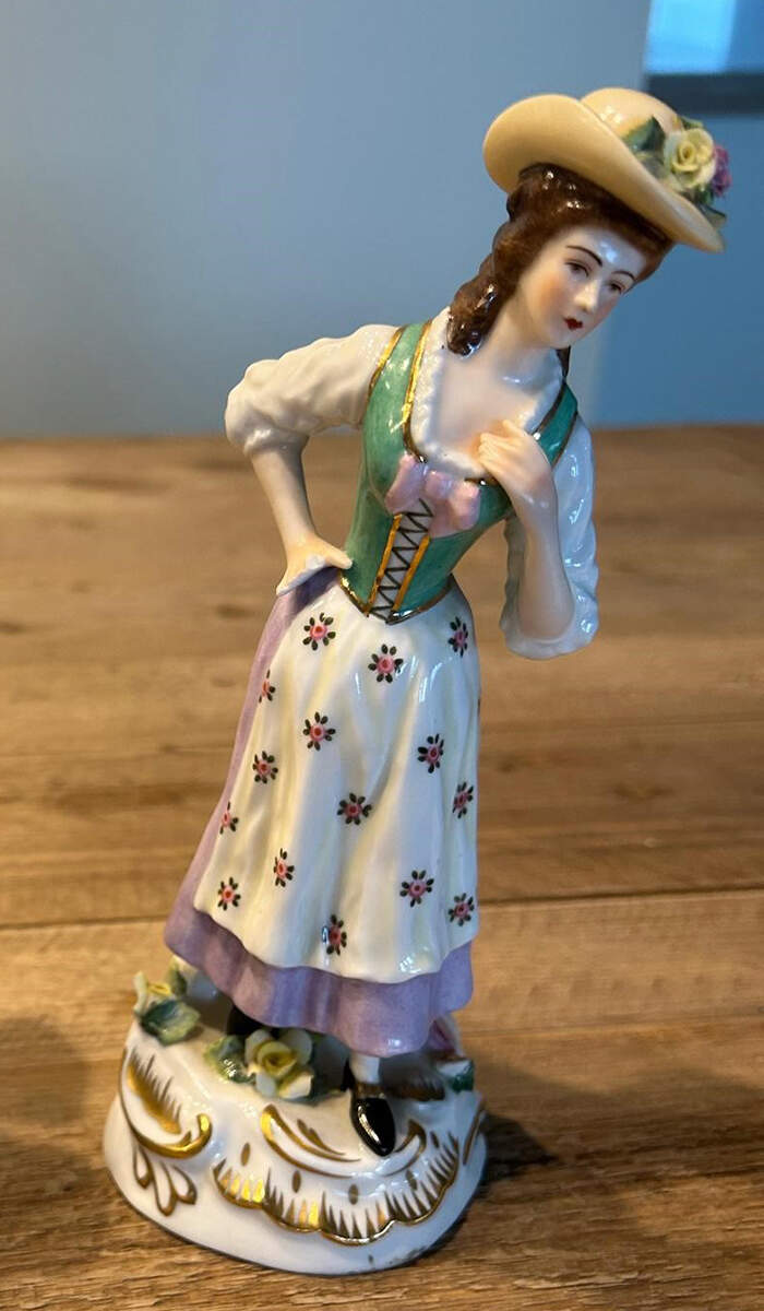 Vista Alegre Figurines Country Lady - No Box by Vista Alegre-1
