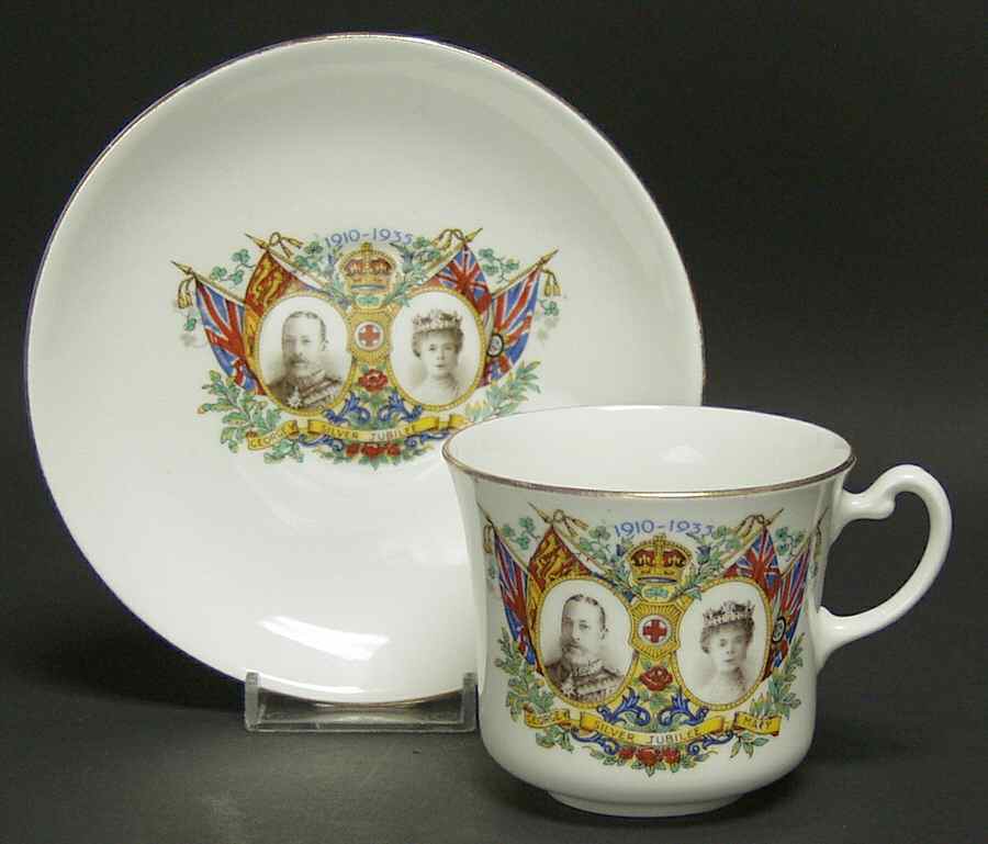 Vale China Royalty Giftware King George & Queen Mary Cup & Saucer - No Box by Vale China-1