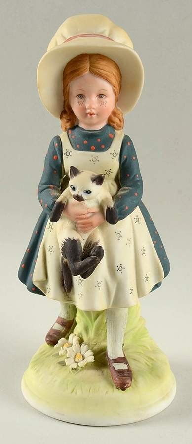 Holly Hobbie-Figurine Girl Holding Cat - No Box by World Wide Art-1