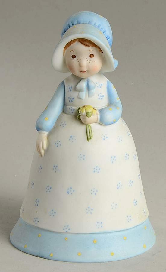 Holly Hobbie-Figurine Blue Girl With Flower - No Box by World Wide Art-1