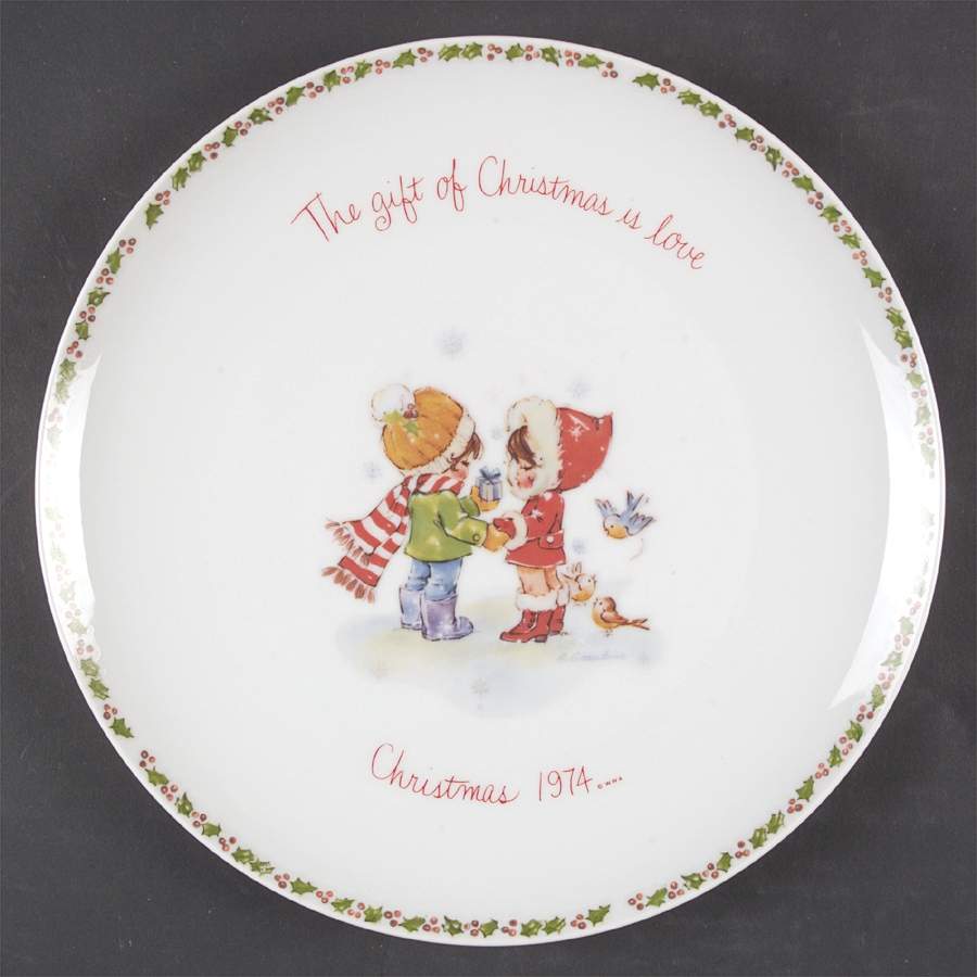 Gigi-Christmas Plate Gift Of Christmas Is Love - No Box by World Wide Art-1