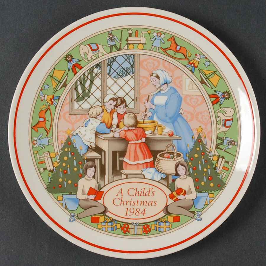 Childs Christmas Plate-Queensware Mixing The Christmas Pudding - No Box by Wedgwood-1