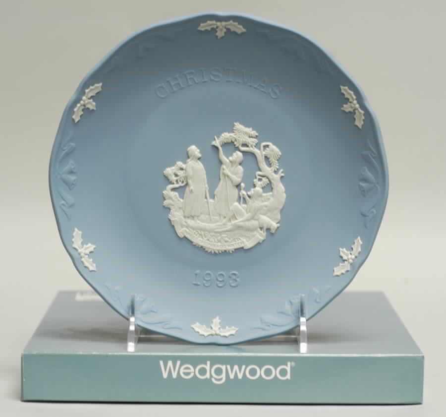 Christmas Carols While Shepherds Watch - No Box by Wedgwood-1