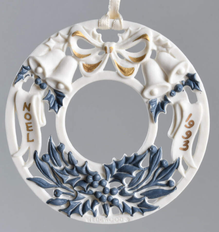 Noel Wreath 1993 - Boxed by Wedgwood-1