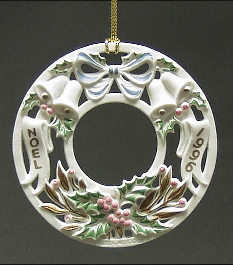 Noel Wreath 1996 - Boxed by Wedgwood-1