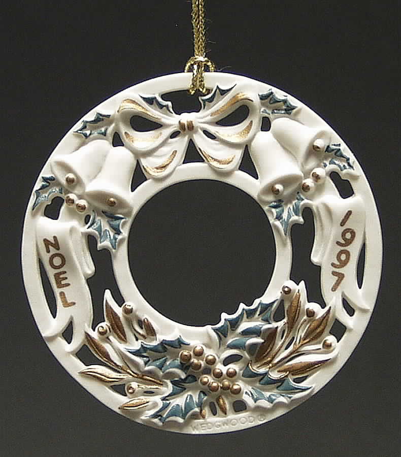 Noel Wreath 1997 - Boxed by Wedgwood-1