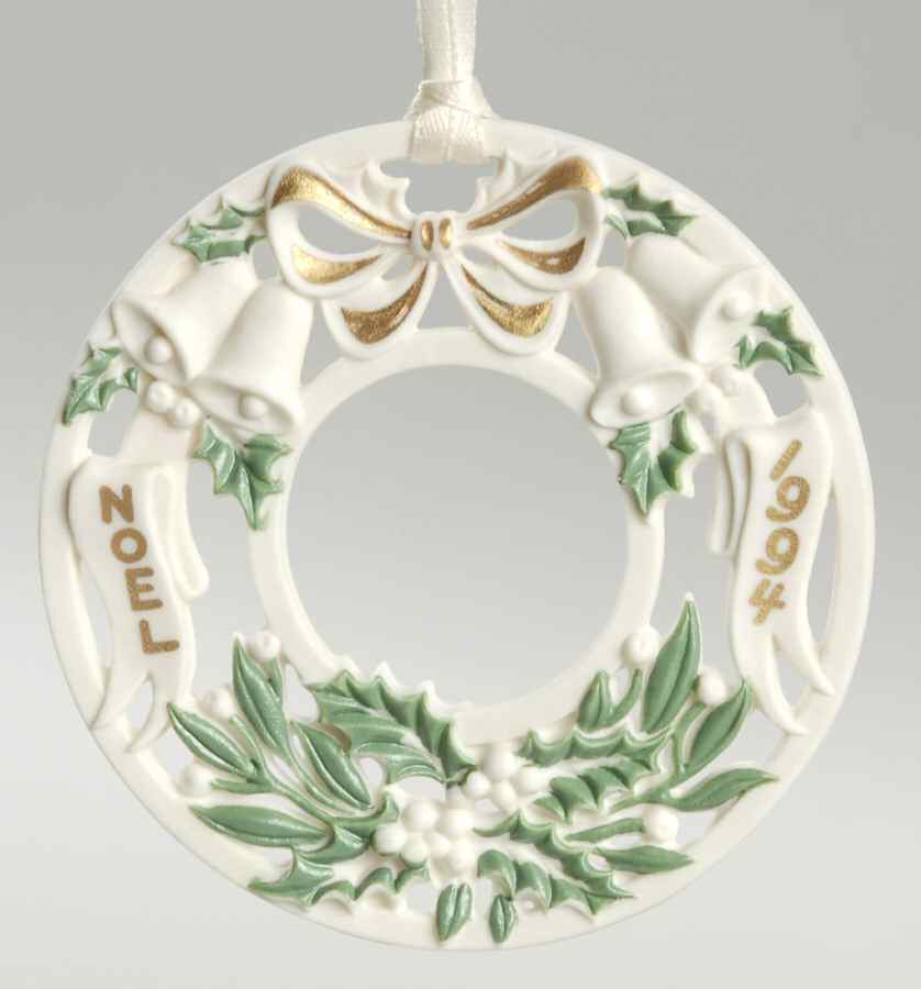Noel Wreath 1994 - Boxed by Wedgwood-1