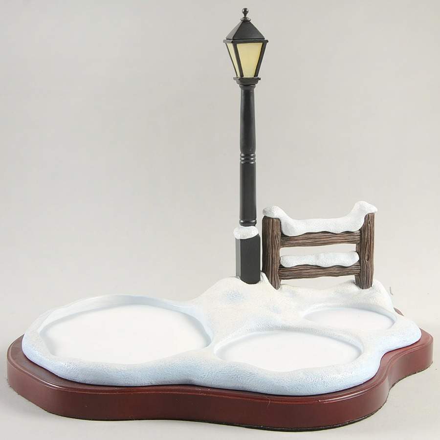 Pluto's Christmas Tree Lamppost Base-Lighted - No Box by Walt Disney Classics-1