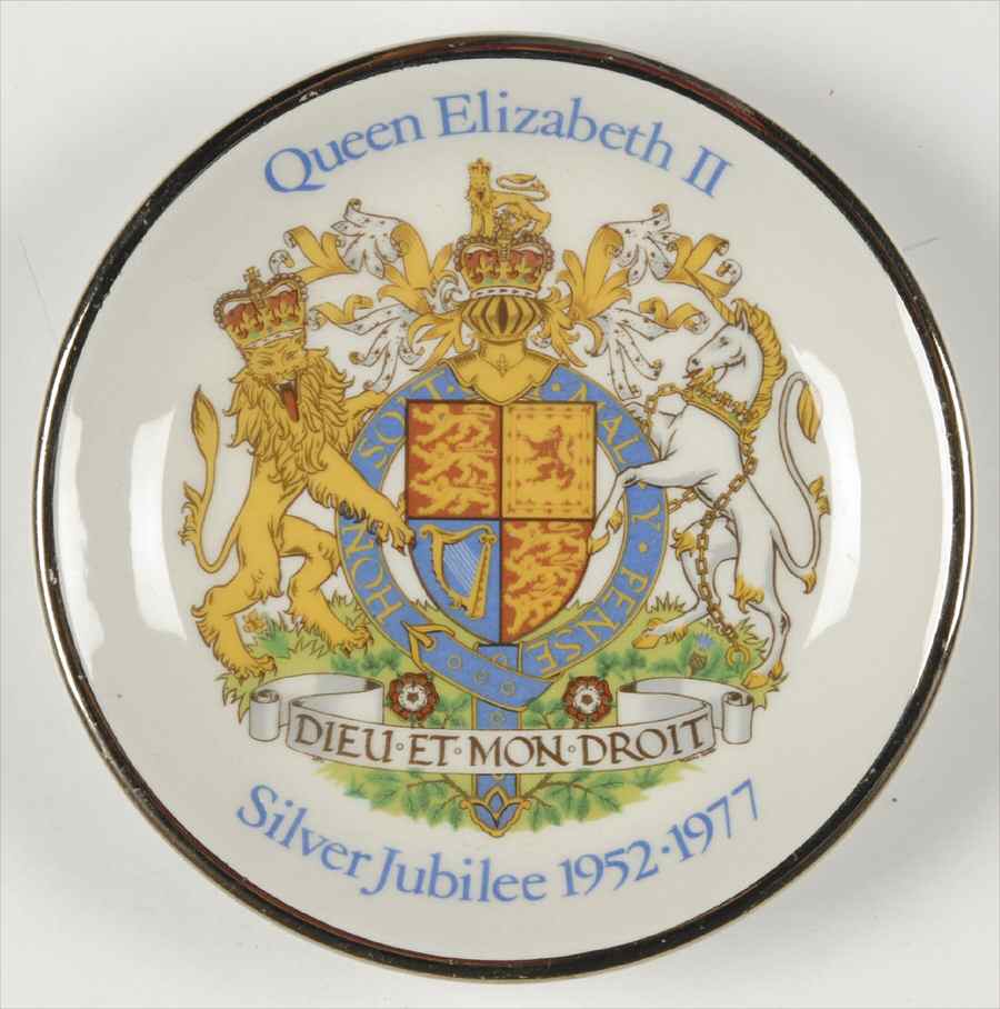 Wood & Sons Royalty Giftware Elizabeth Ii-Silver Jubilee Tray - No Box by Wood & Sons-1