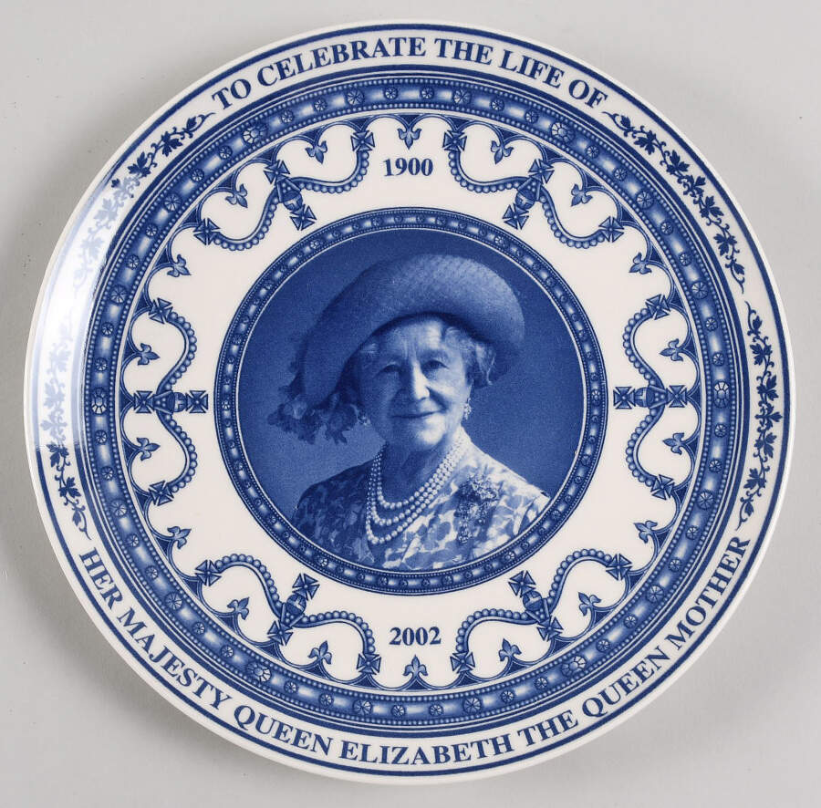 Wedgwood Royal Commemorative Giftware The Life Of Elizabeth Queen Mother 1900  - No Box by Wedgwood-1