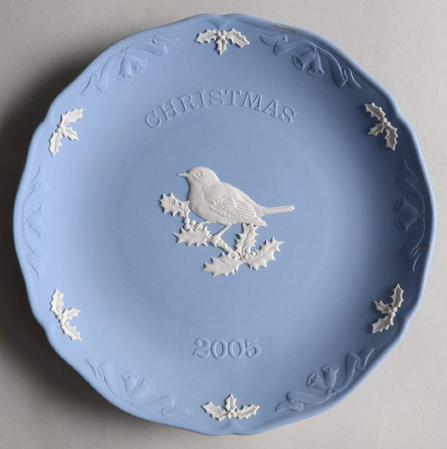 Wedgwood Christmas-Cash's Christmas Bird 2005 - Boxed by Wedgwood-1